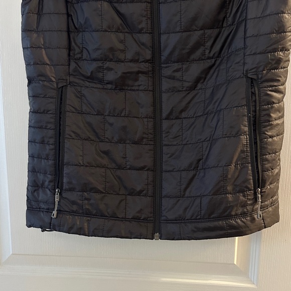 Patagonia Black Puffer Vest - Picture 2 of 3